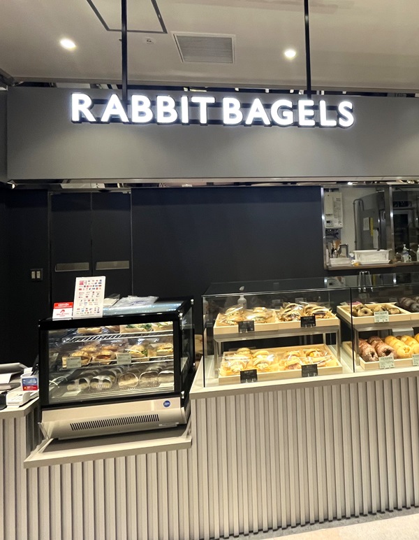 九州３店舗目となる「RABBIT BAGELS長崎駅店」がオープンしました！